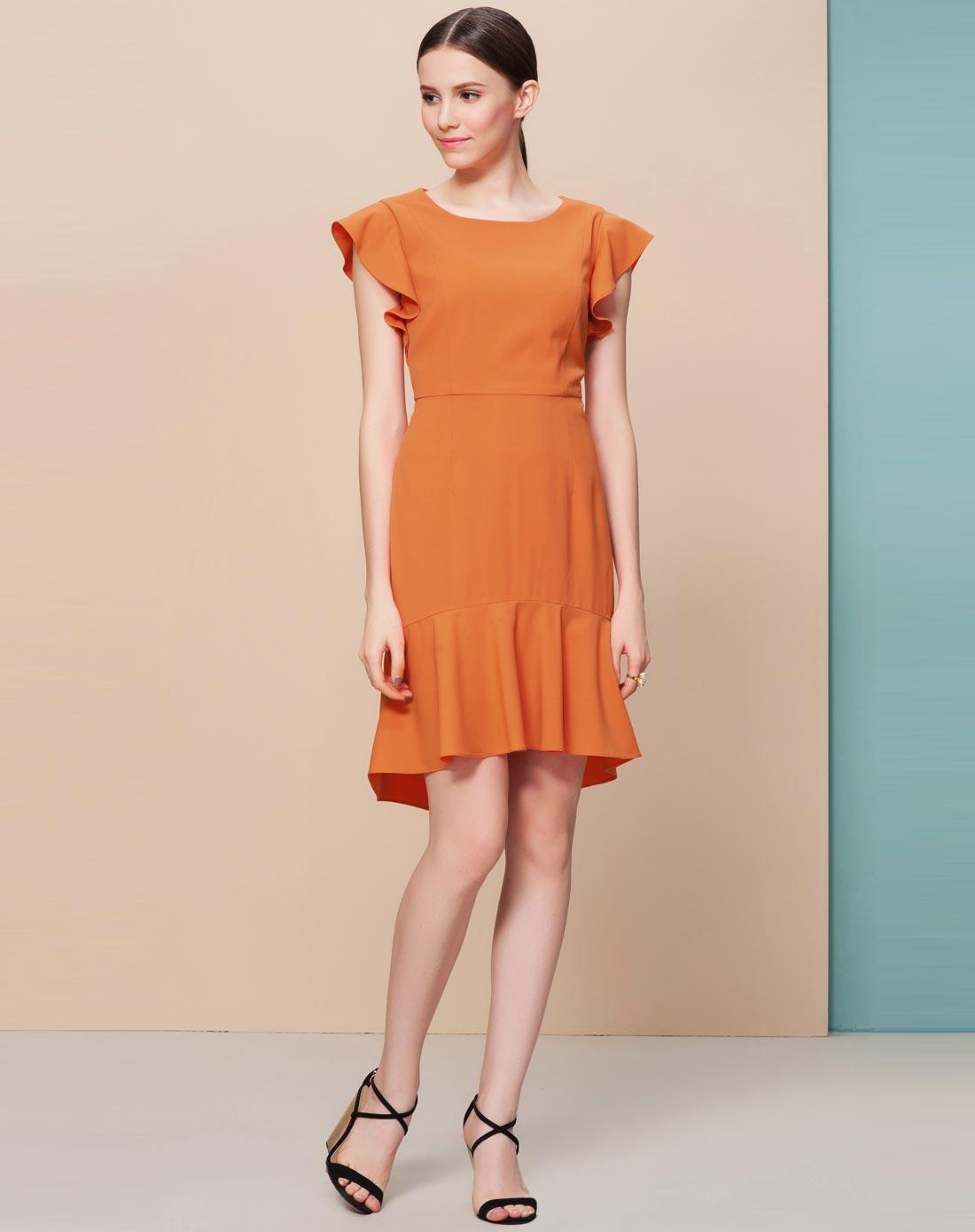 Dirndlschürze Orange: Ein Statement zwischen Tradition und Moderne