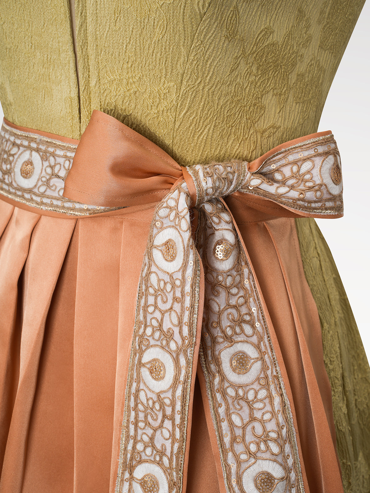 Ladies yellow buttons dirndl