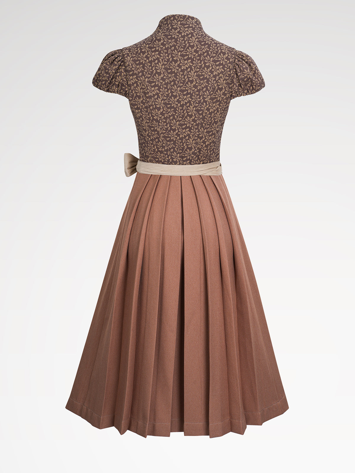 Ladies brown button dirndl