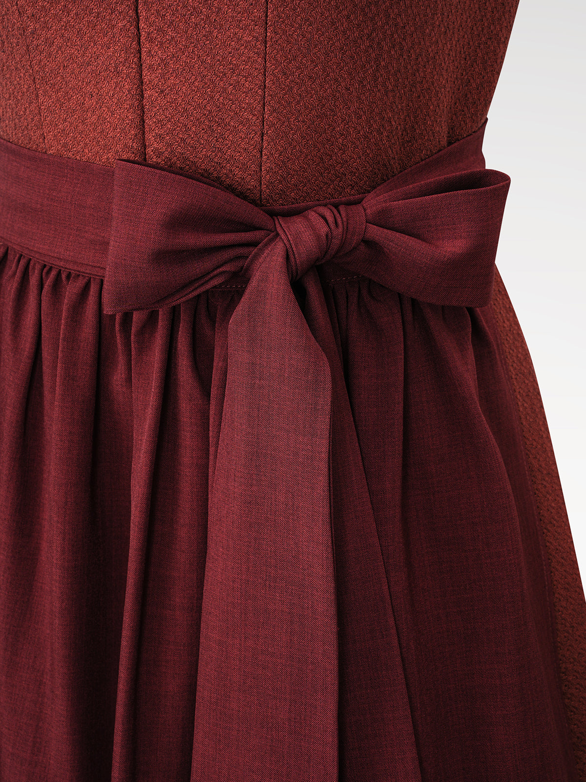 Women's red zipper in the front monochrome dirndl