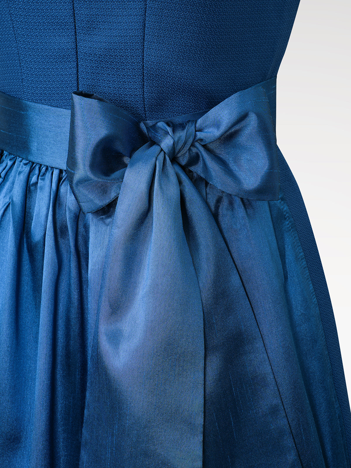 Women blue zipper in the front monochrome dirndl