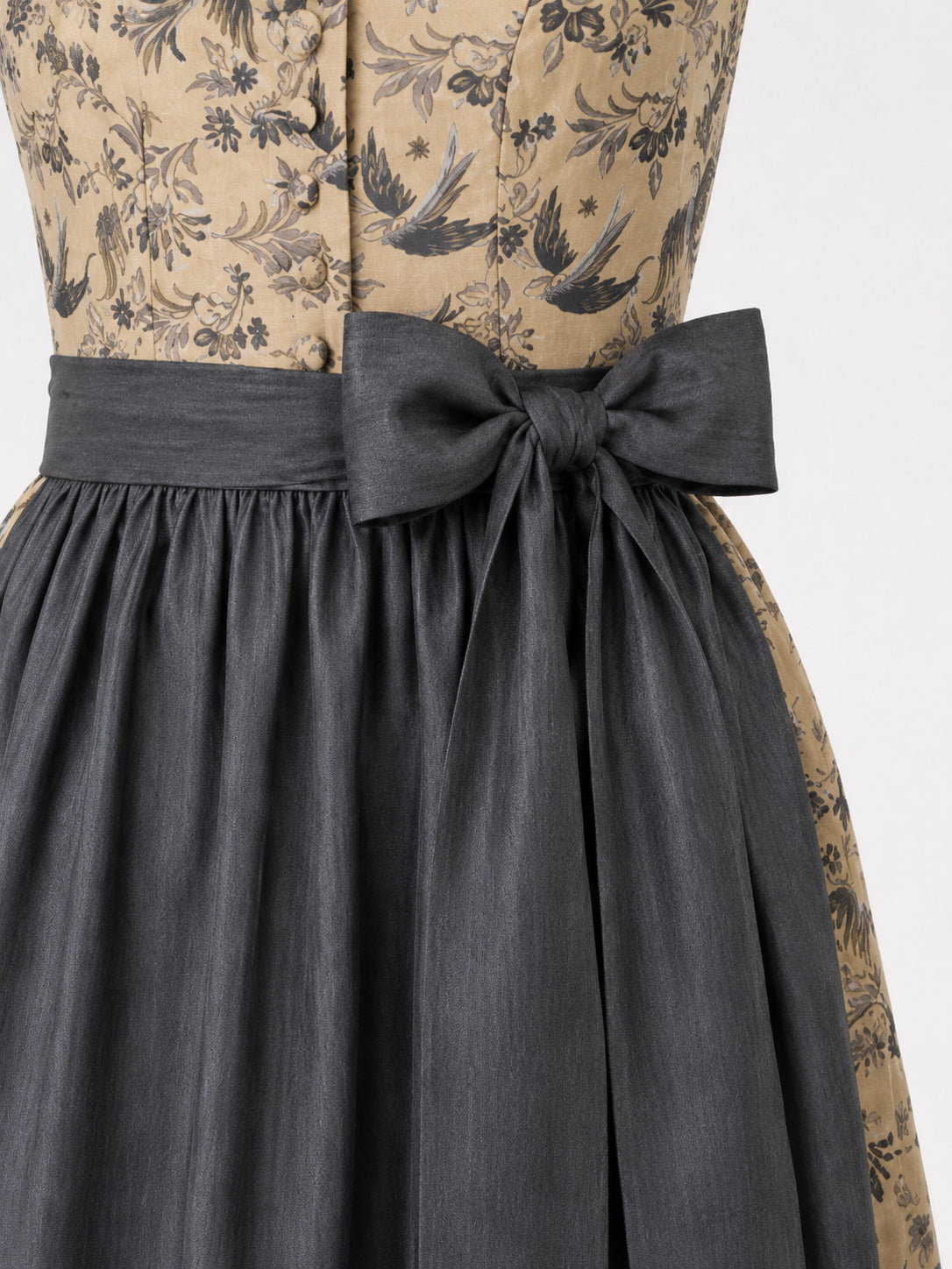 DIRNDL - LAVINIA IN FAUNA-OLIV waist detail