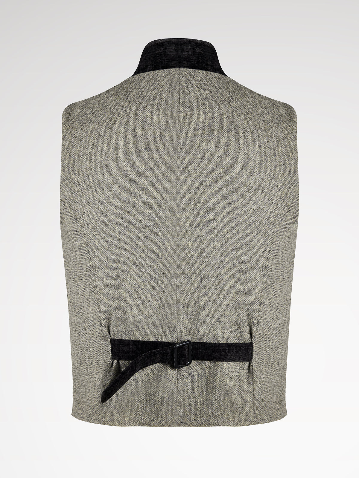 Šedá vysoko -closely na západ