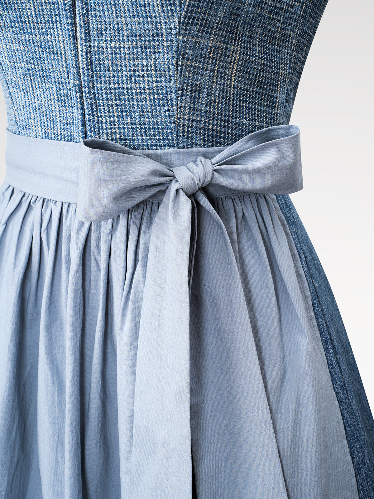 Damen Blau Reißverschluss Vorne Dirndl