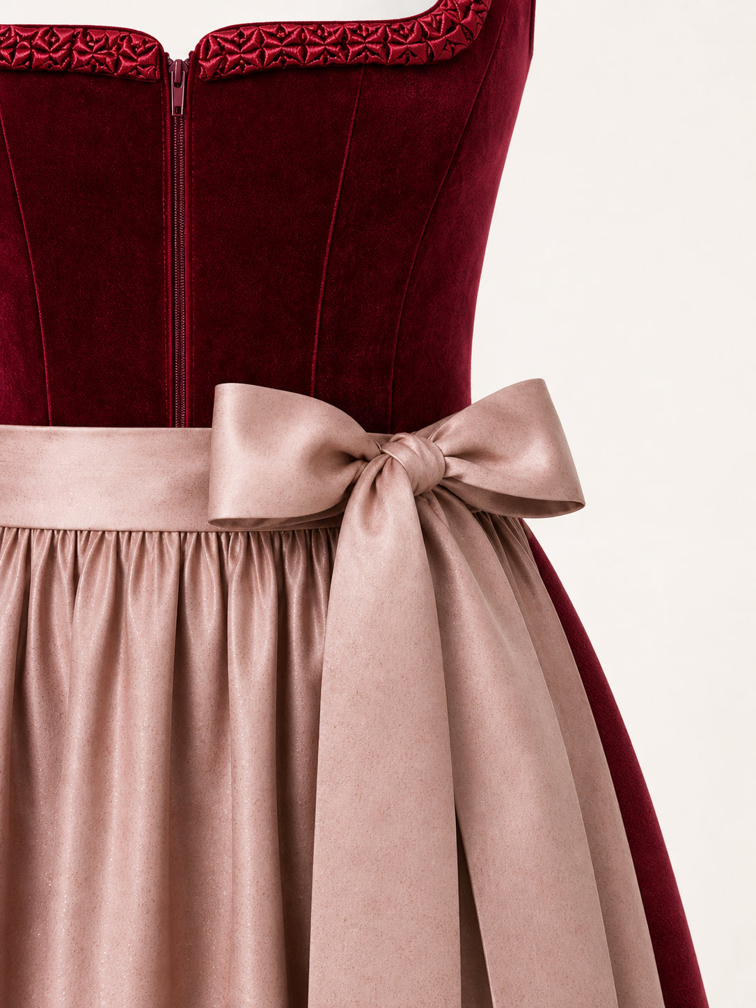 DIRNDL - NOELIA IN SAMTROT waist detail