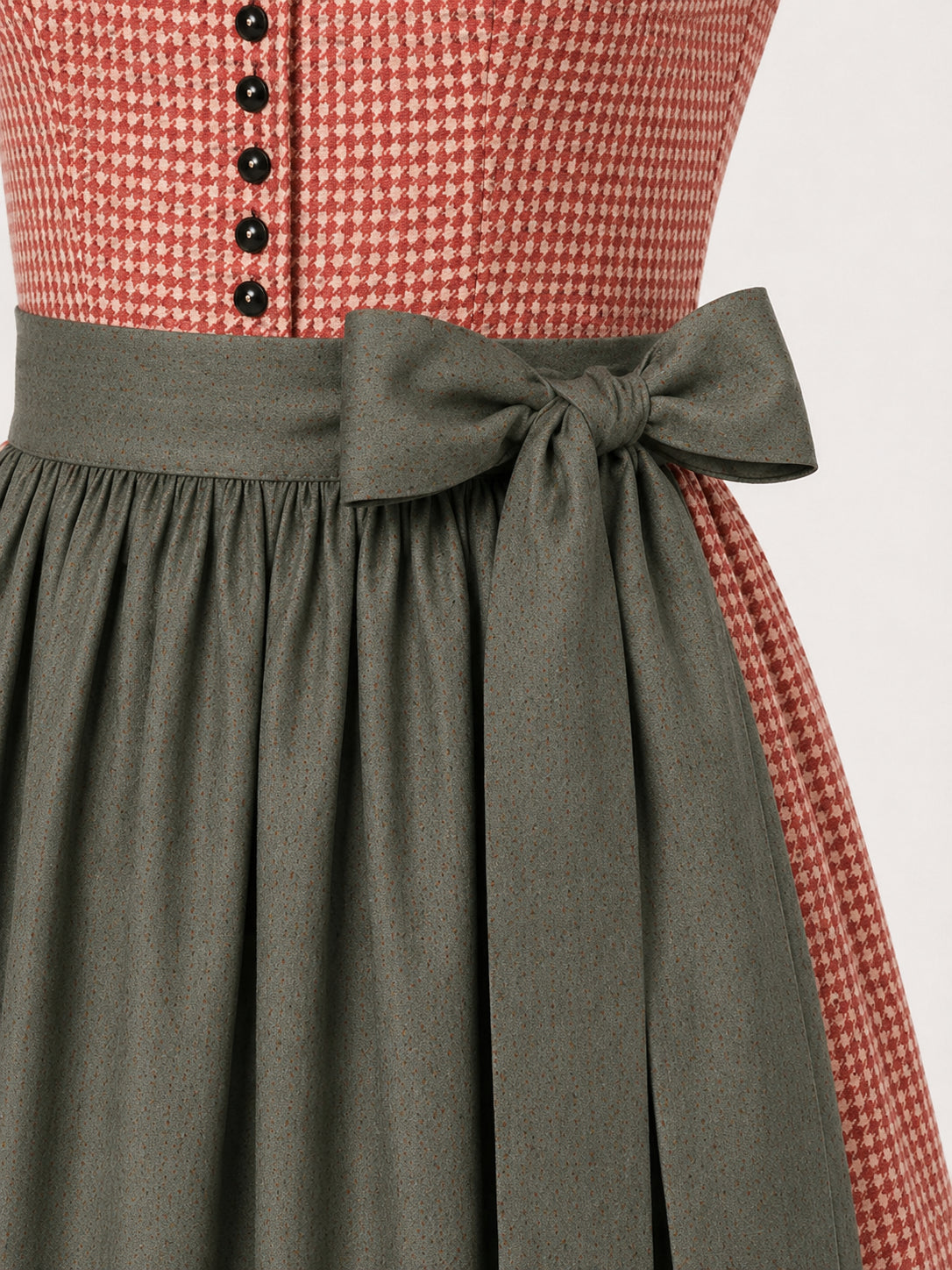 DIRNDL - VALERIA IN HAGEBUTTE waist detail